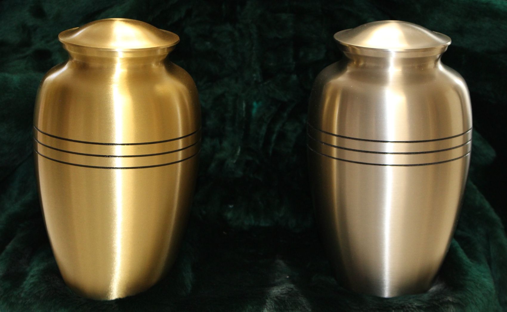 Urns and Urn Vaults Superior Vault Company Ltd.