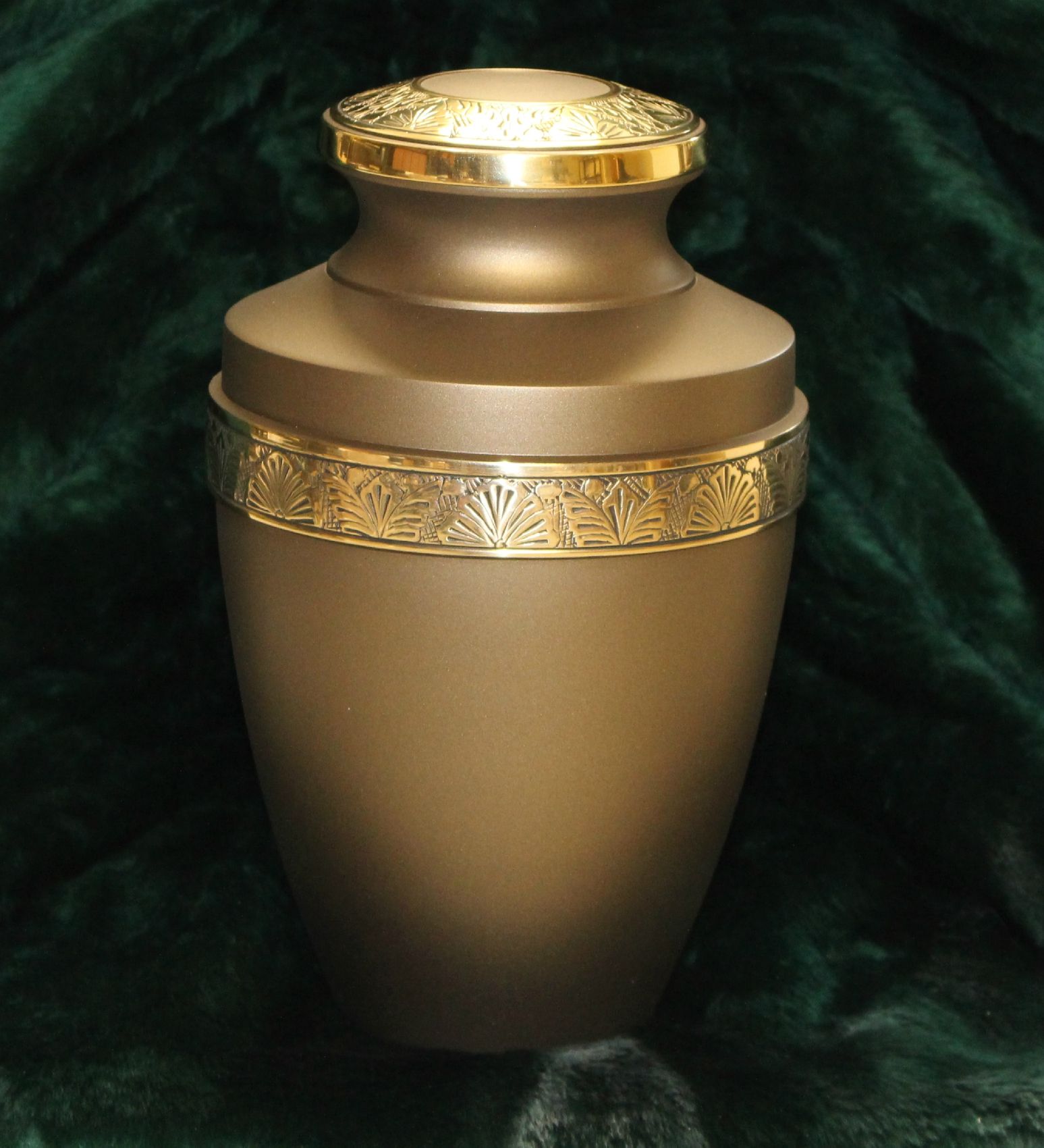 Urns and Urn Vaults Superior Vault Company Ltd.